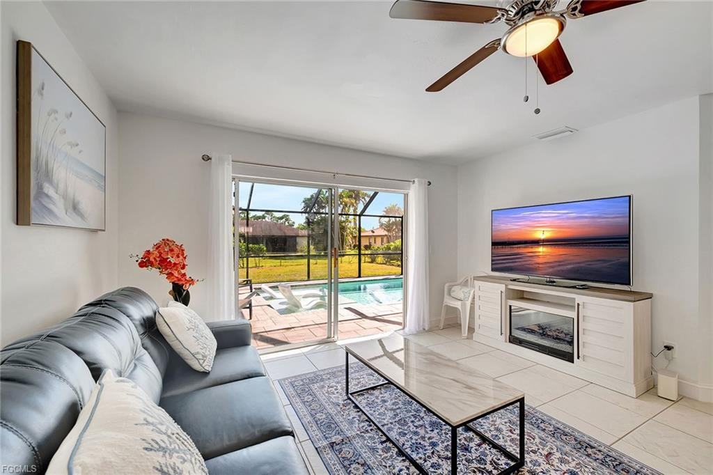 3687 Maran Ln - Photo 3 of 8