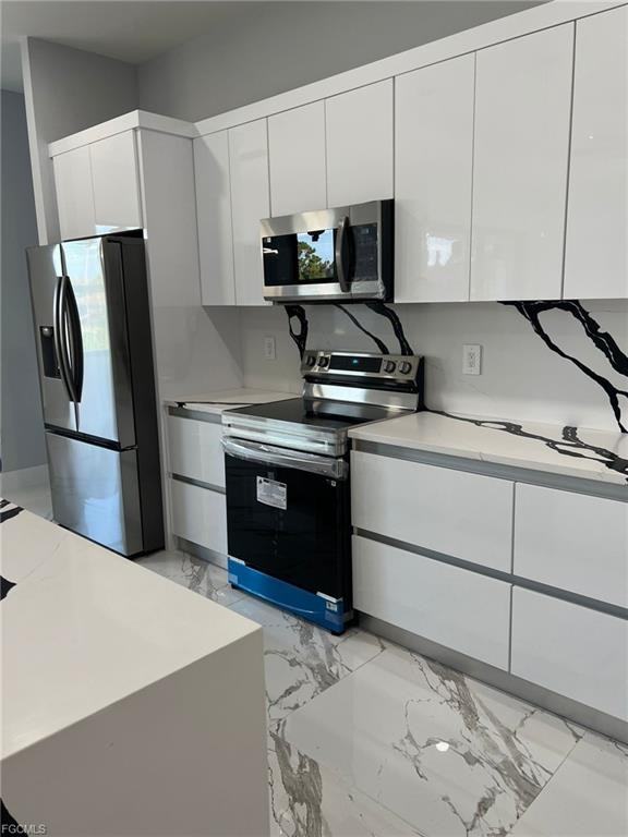 813 Aiken Ave - Photo 2 of 8