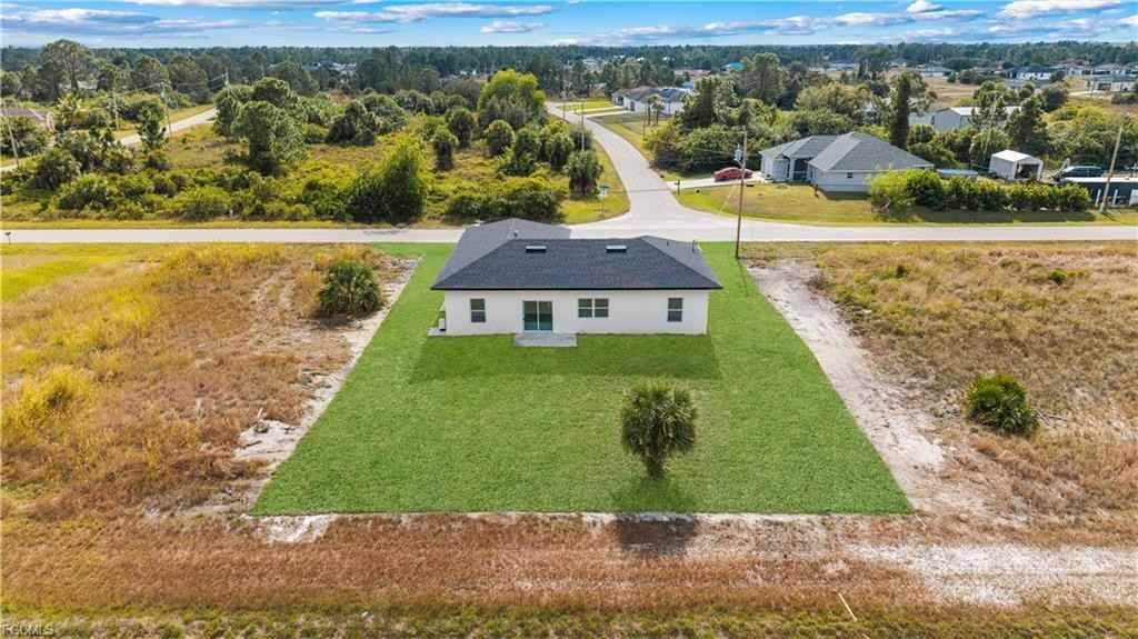 837 Colyer St E - Photo 2 of 8