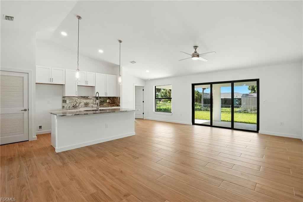 2607 38th St Sw - Photo 5 of 8