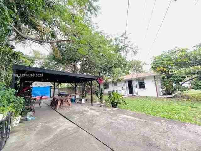 800 Nw 29th Ter - Photo 2 of 25