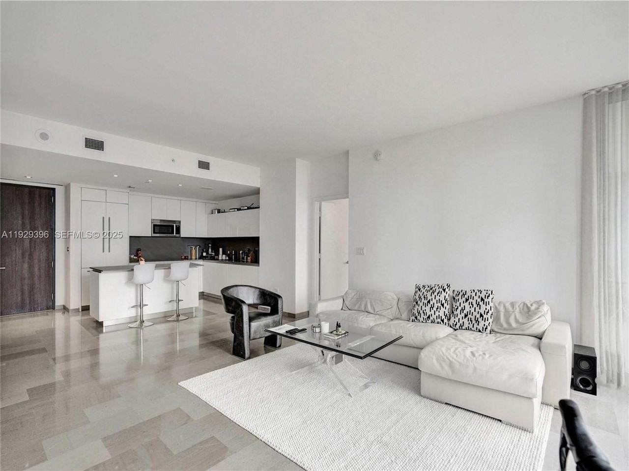 88 Sw 7th St #907 - Photo 7 of 22