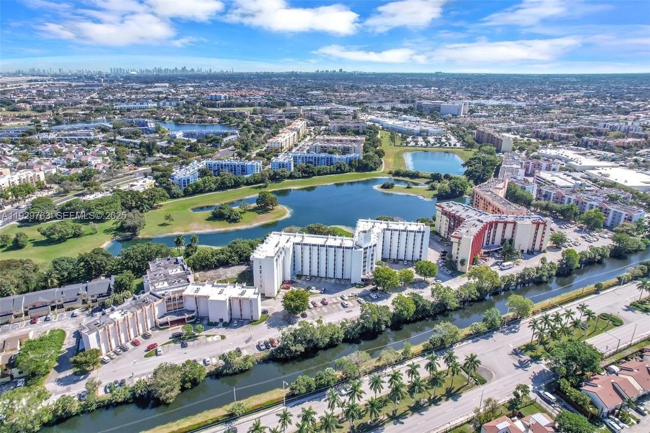 9682 Fontainebleau Blvd #306 - Photo 3 of 20