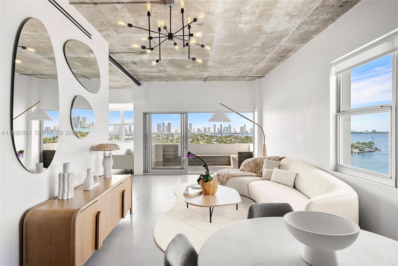 3 Island Ave #PHD - Photo 2 of 40