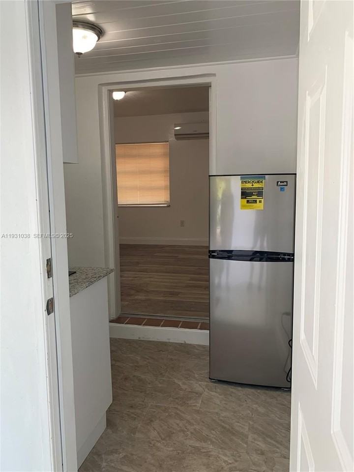 6290 Sw 39th St #0 - Photo 6 of 12