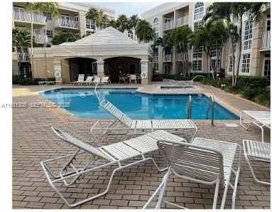 1280 S Alhambra Cir #1111B - Photo 4 of 18