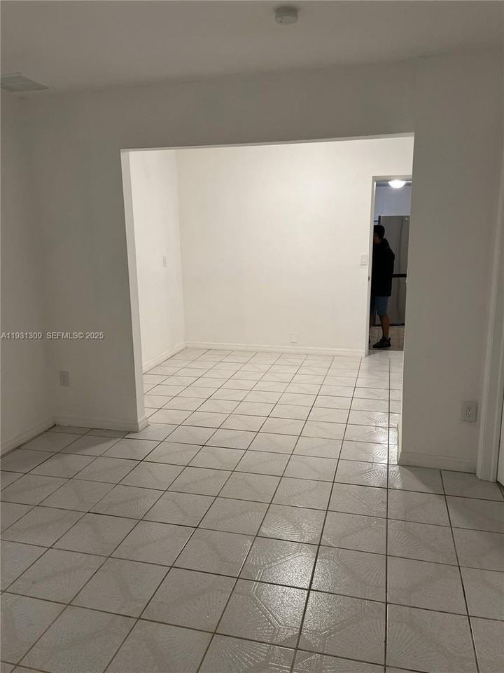 12021 Sw 191st St #2 - Photo 6 of 8