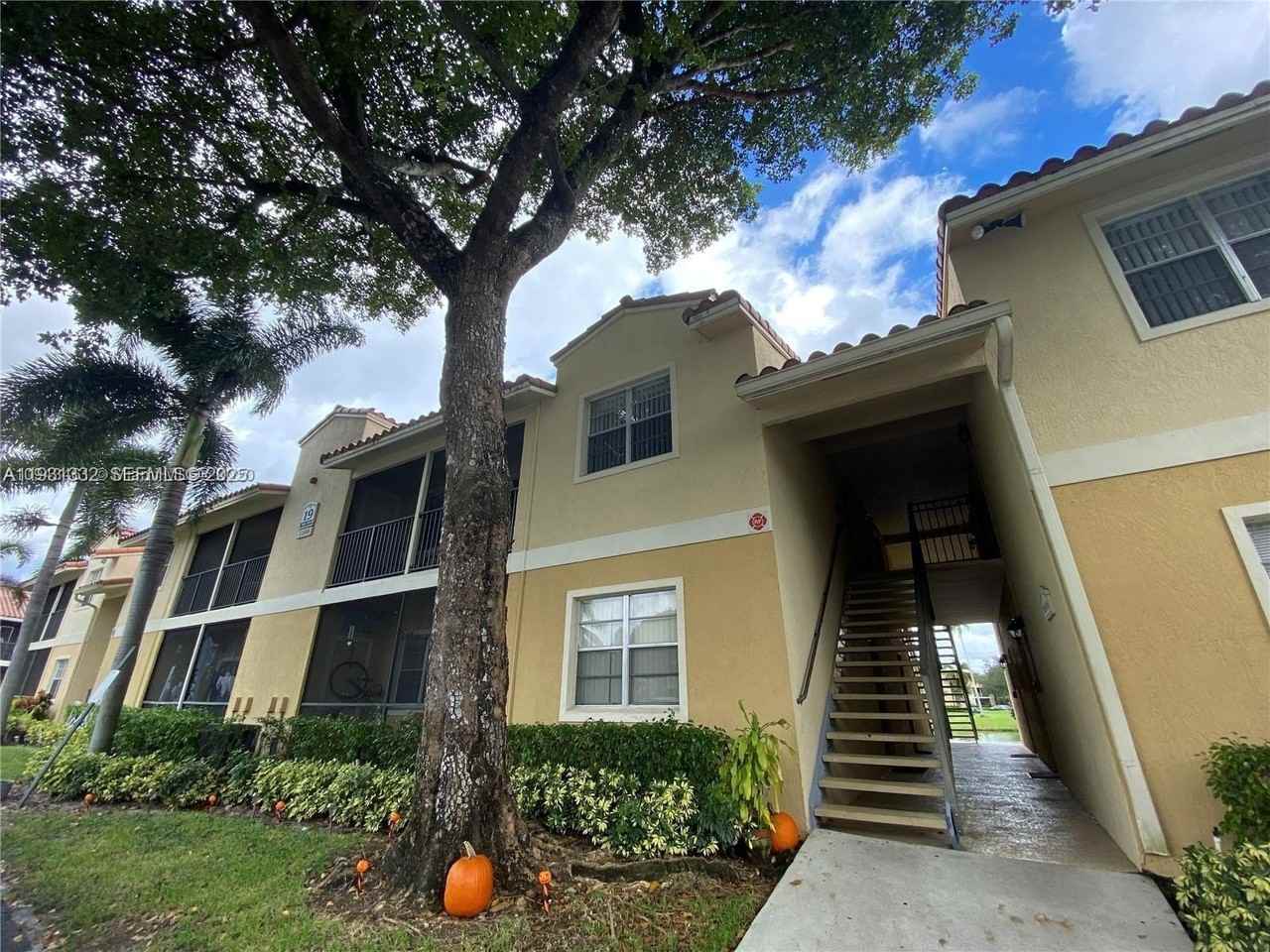 1259 Sw 46th Ave #1914 - Photo 3 of 12