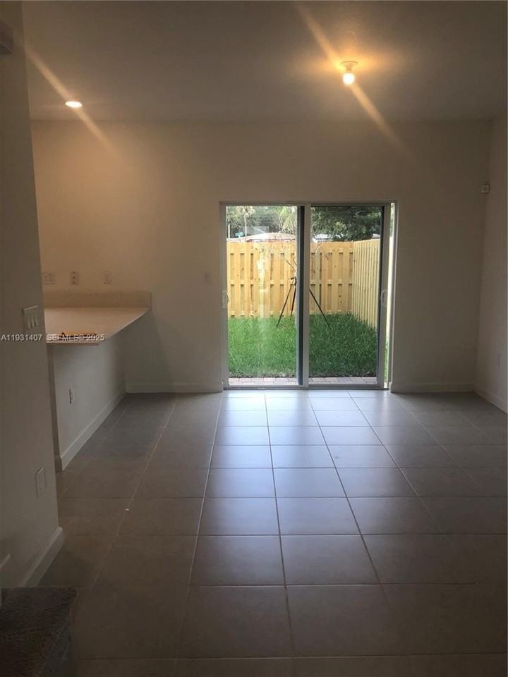 12353 Nw 23rd Ct - Photo 3 of 28