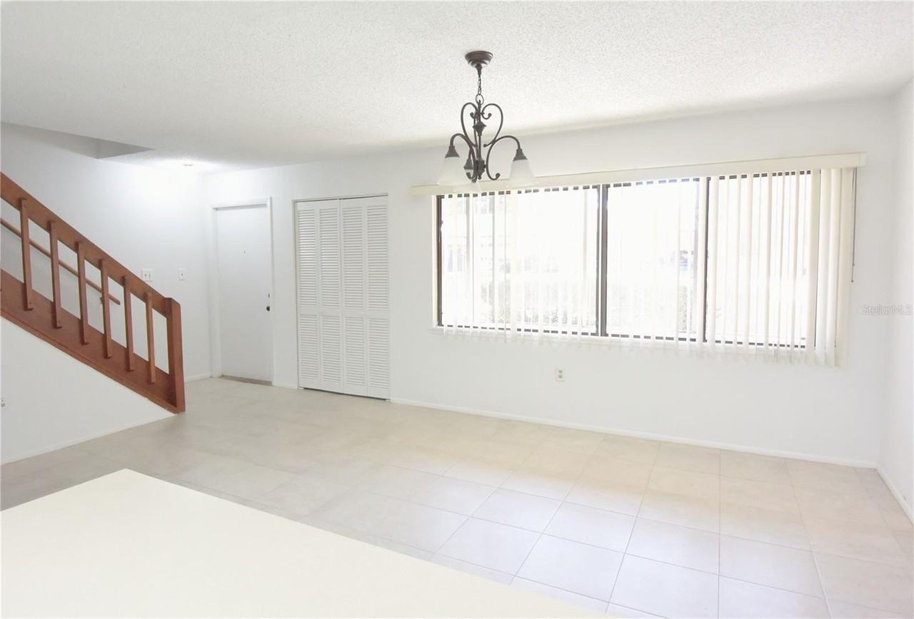 935 Sunridge Way #B4 - Photo 5 of 45