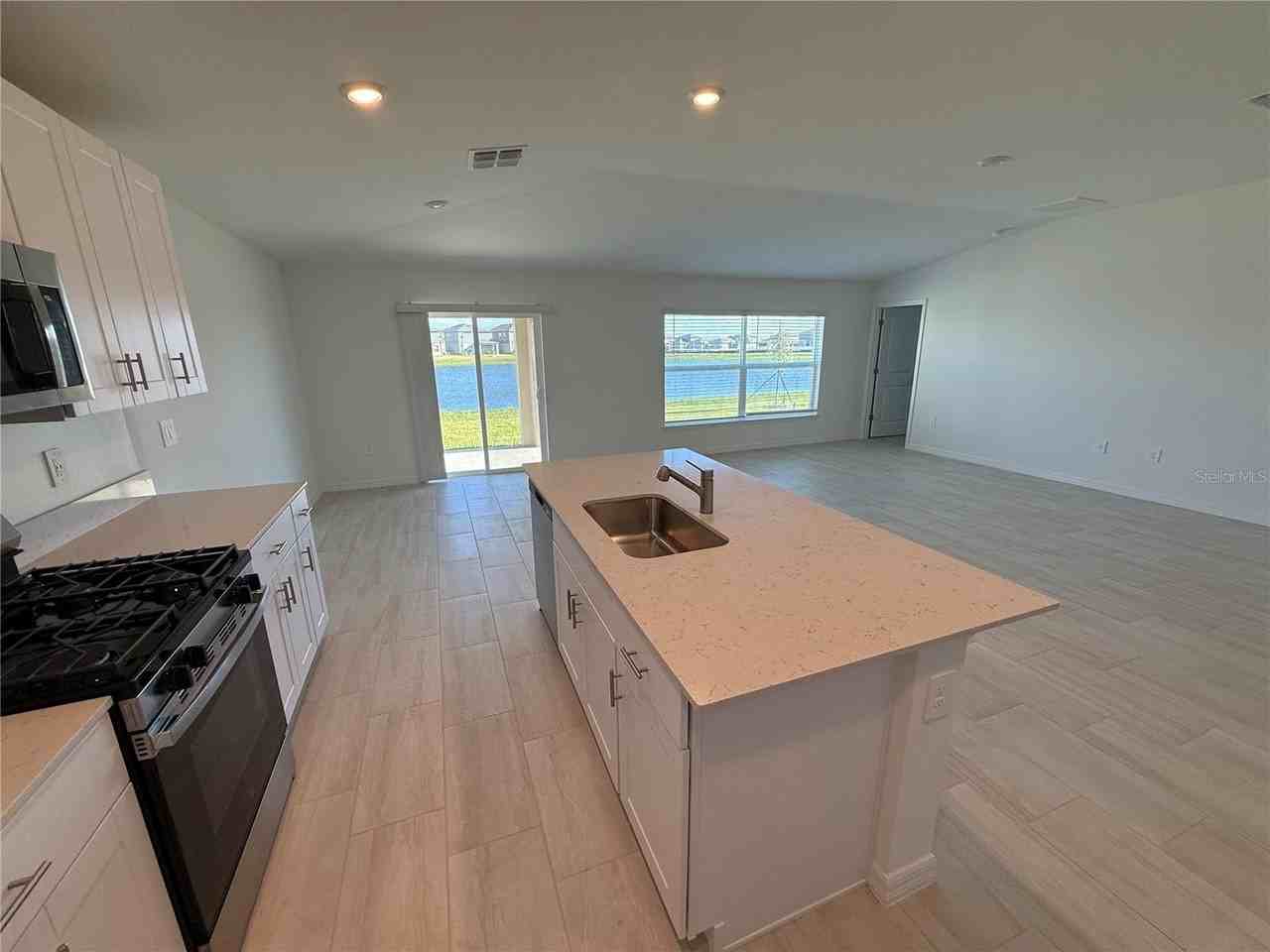 12426 Radiant Crystal Rose Pl - Photo 7 of 41