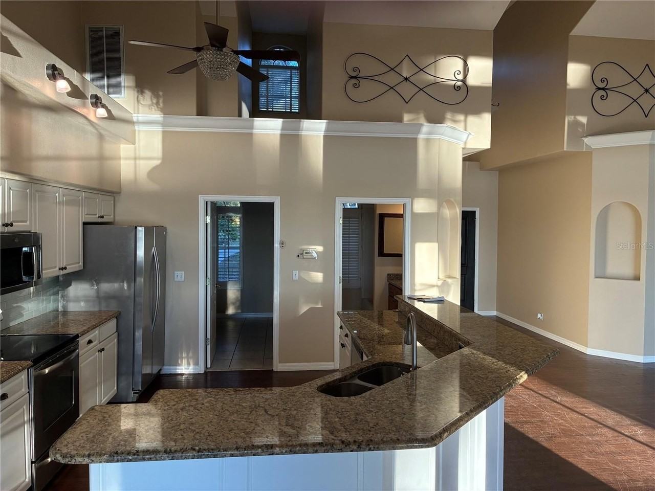 41515 Silver Dr - Photo 5 of 29