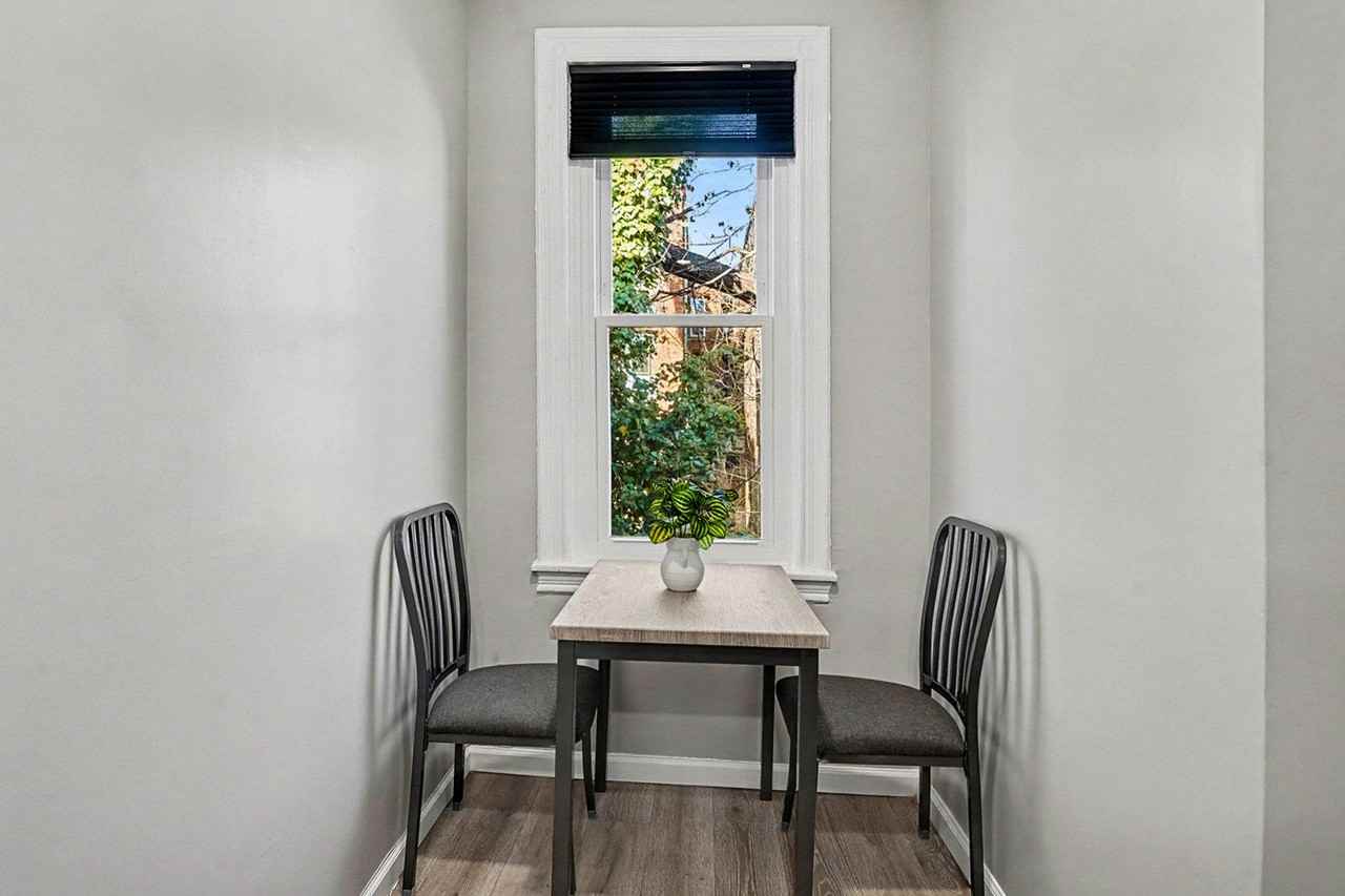 West Jerome Street - Photo 4 of 19