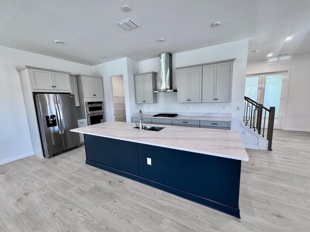 2480 Celebration Boulevard - Photo 5 of 46