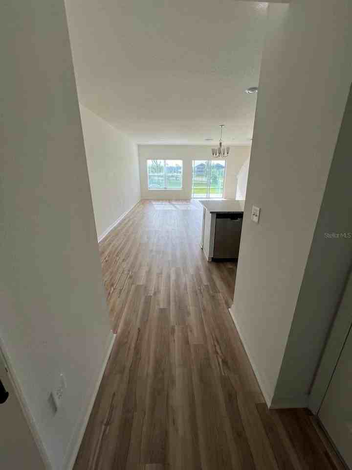 746 Stoney Point Cir - Photo 6 of 7