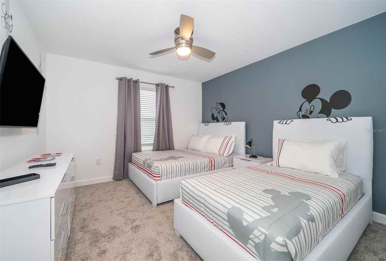 2990 Protagonist St - Photo 7 of 30