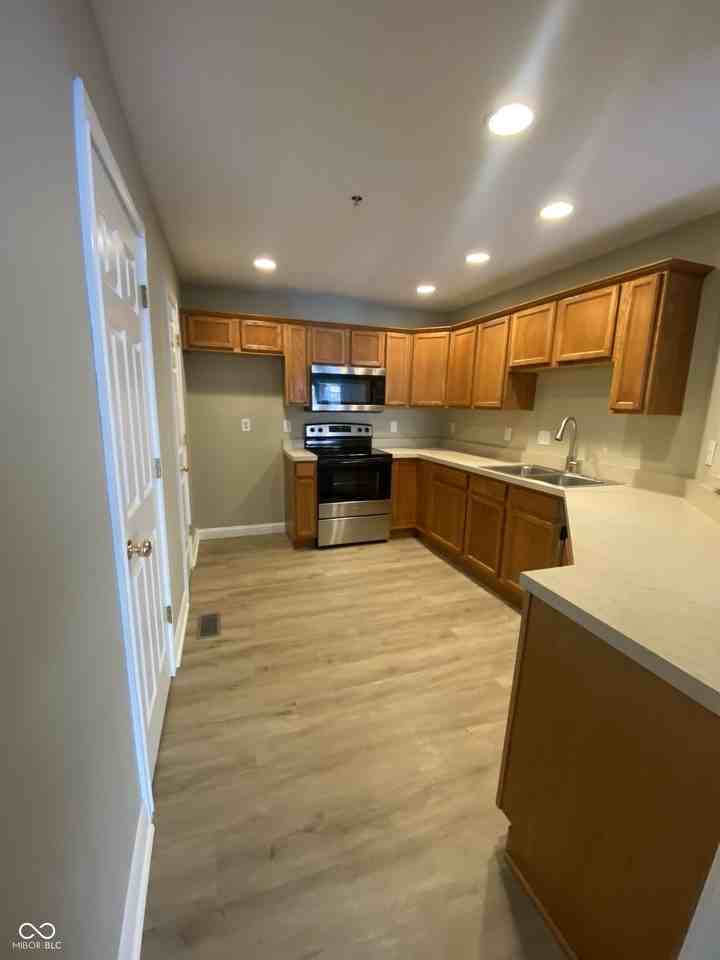 1464 Royal Reserve Way - Photo 4 of 9