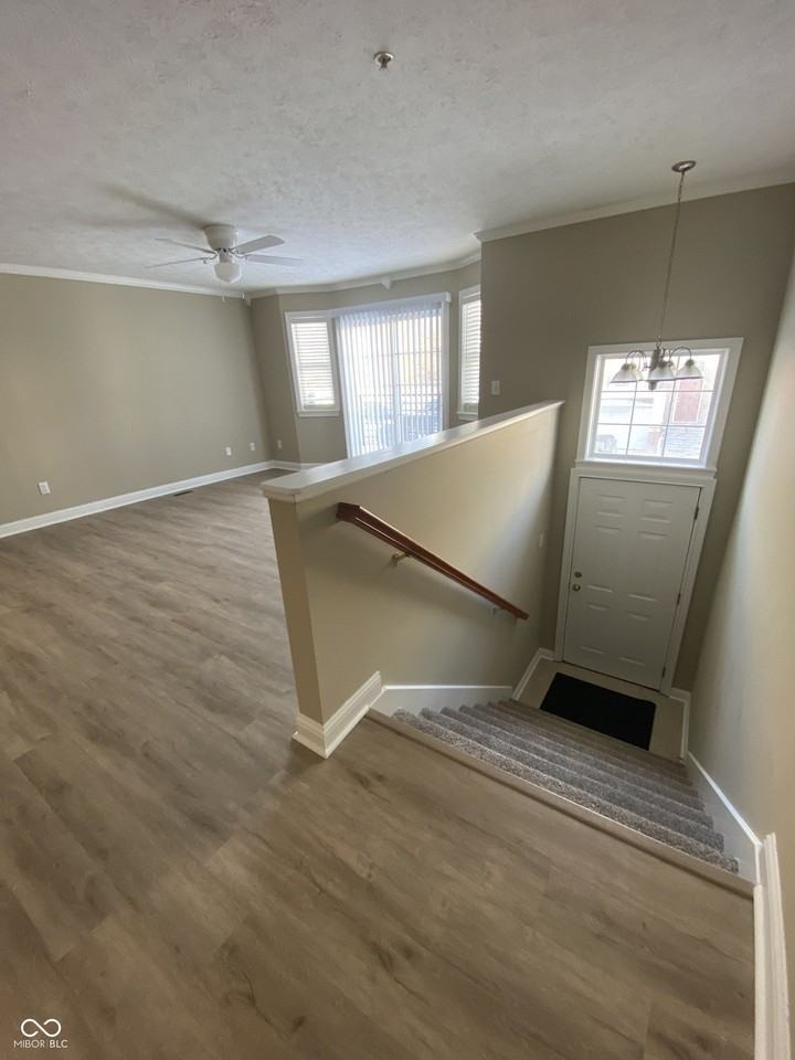 1464 Royal Reserve Way - Photo 7 of 9