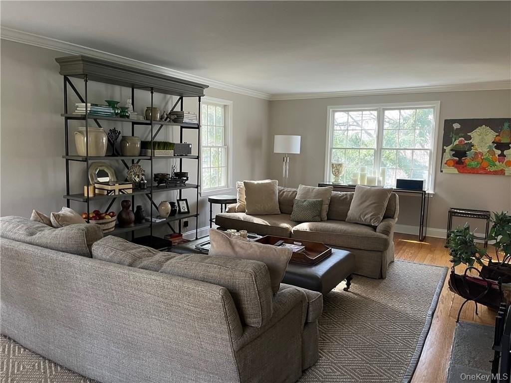 49 Commodore Rd - Photo 5 of 26