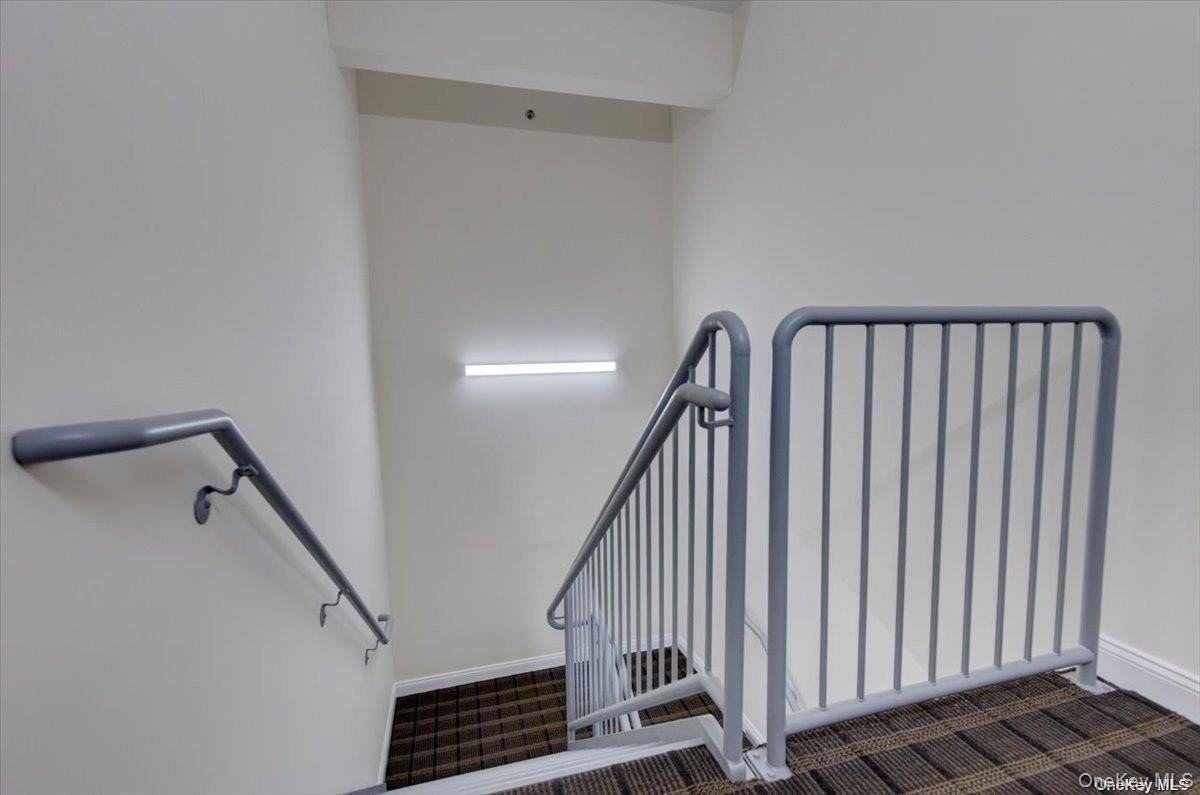 157 Post Ave Apt 305-161 #305 - Photo 3 of 14