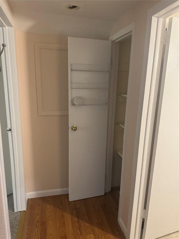 5 Gibbs Road - Photo 6 of 12