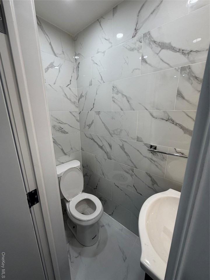 609 Ovington Ave Unit 1 #1 - Photo 5 of 19