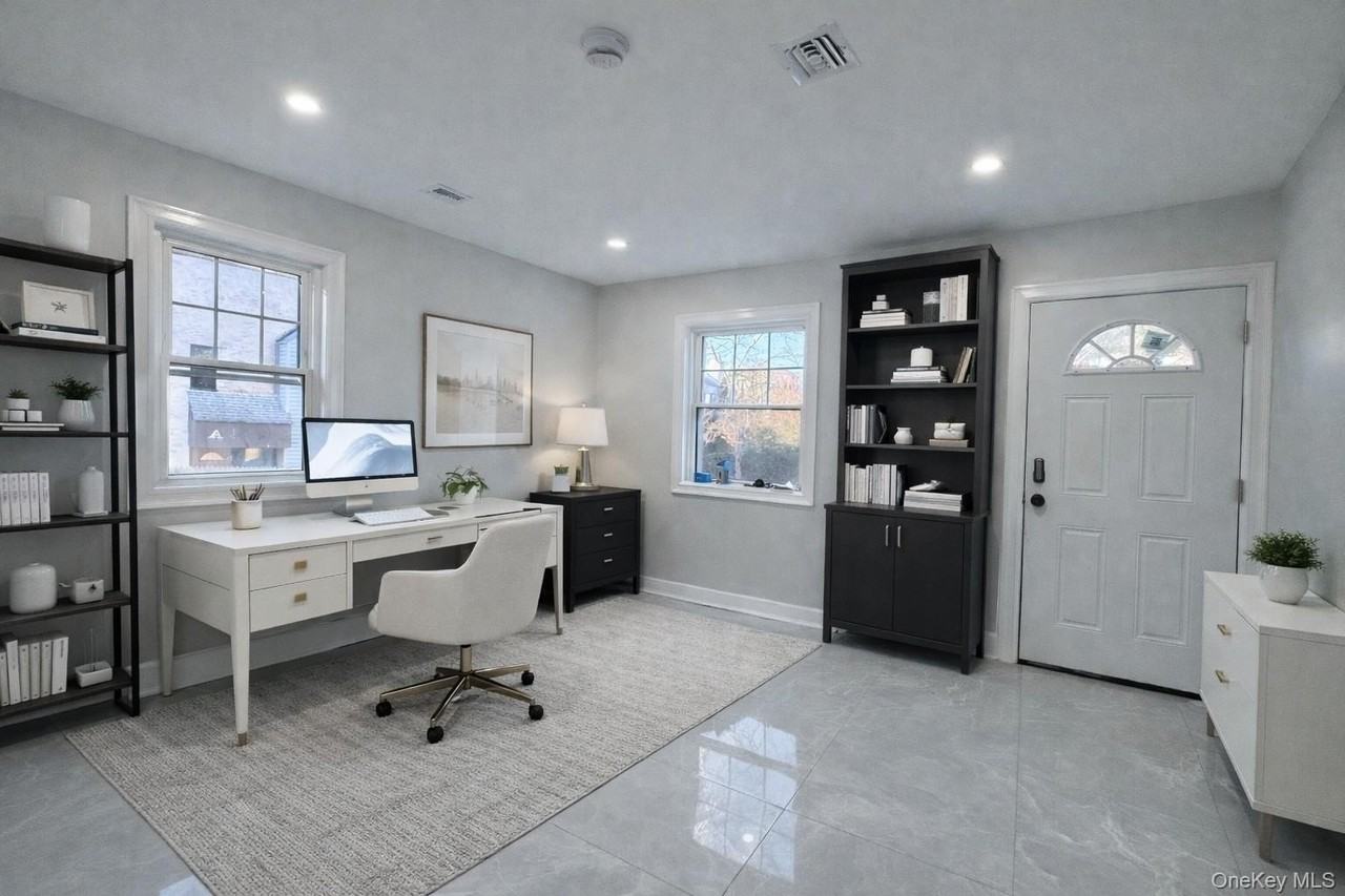 32 Berkshire Rd - Photo 5 of 38