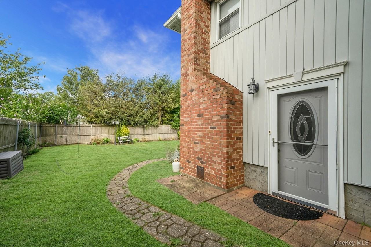 100 East 7th Street - Photo 3 of 13