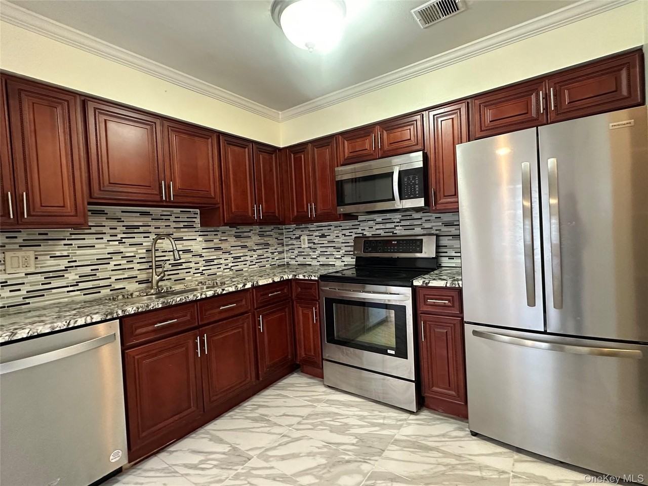 216 Springmeadow Dr Unit K #K - Photo 3 of 8