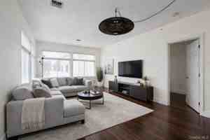 featured image of 7401 Aquatic Dr