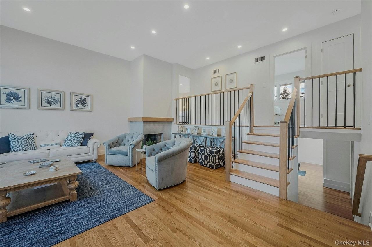 3 Old Town Lane - Photo 4 of 26