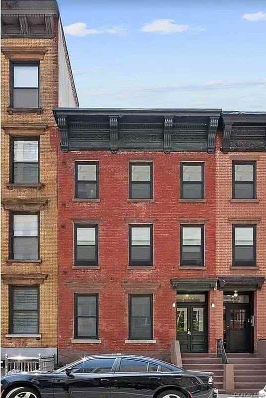 362 W 30th St - Photo 5 of 5