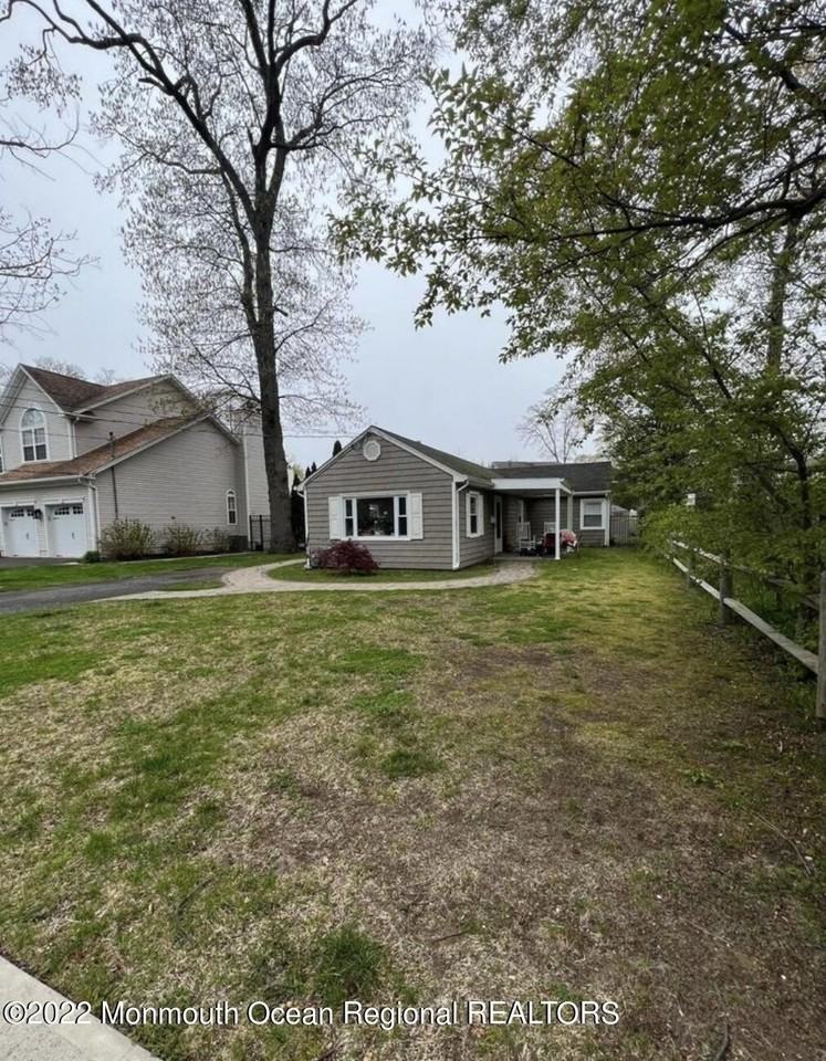 451 Harnell Avenue - Photo 3 of 19