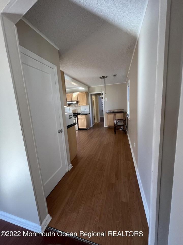 451 Harnell Avenue - Photo 7 of 19