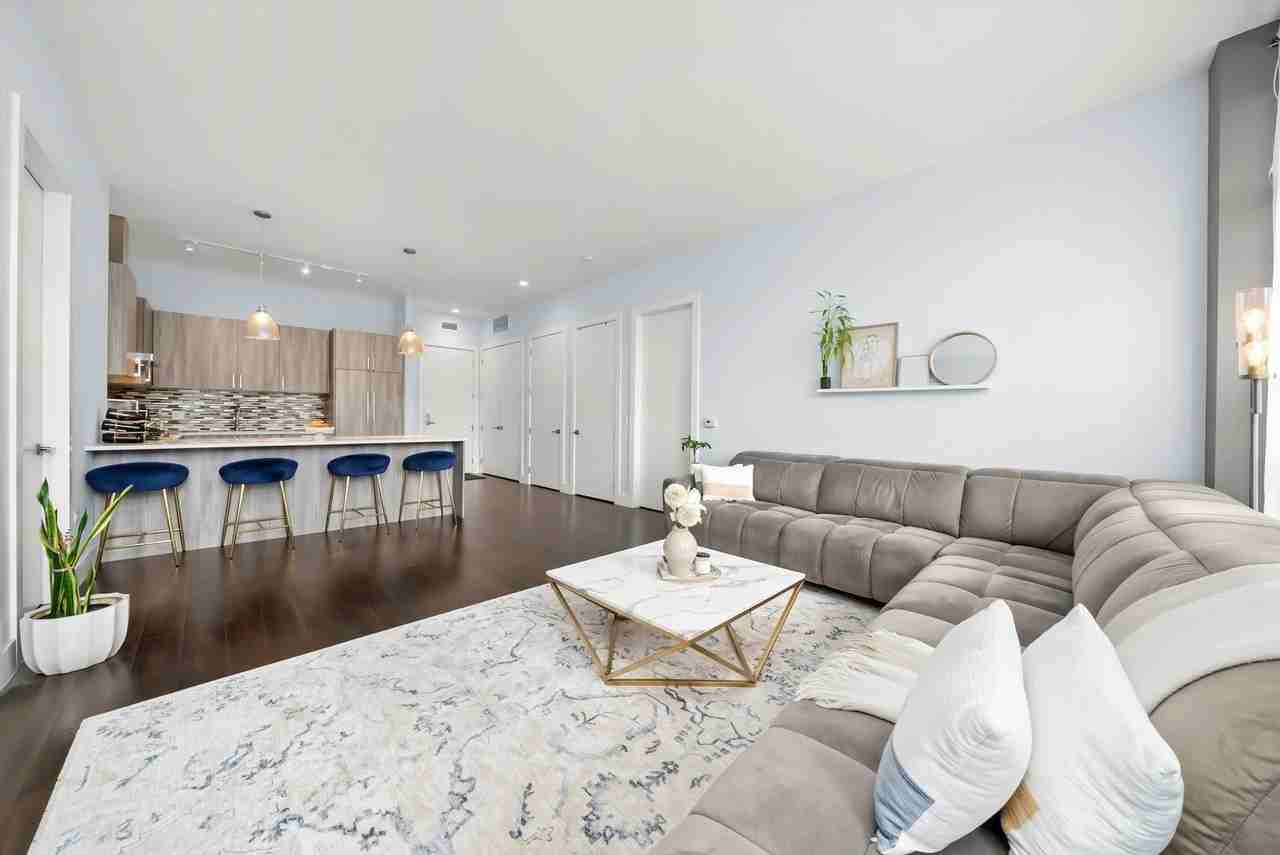 367 West Locust Street #304 - Photo 6 of 16