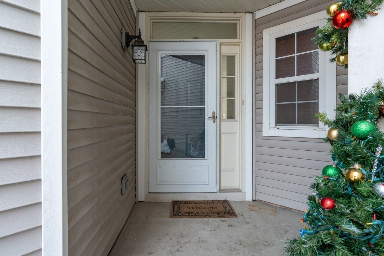 1033 Key Largo Drive - Photo 3 of 25