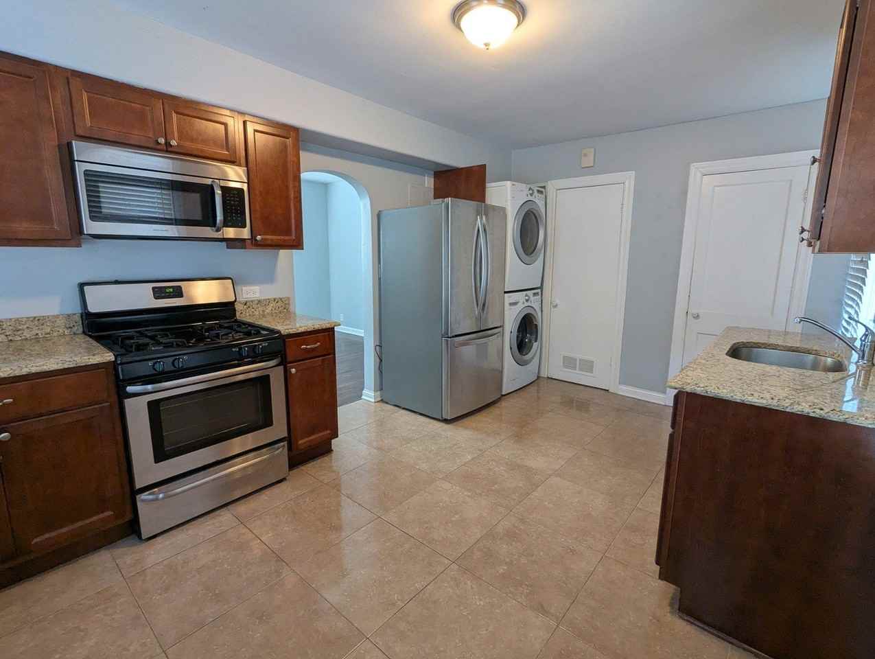 317 East Park Avenue #A - Photo 3 of 7