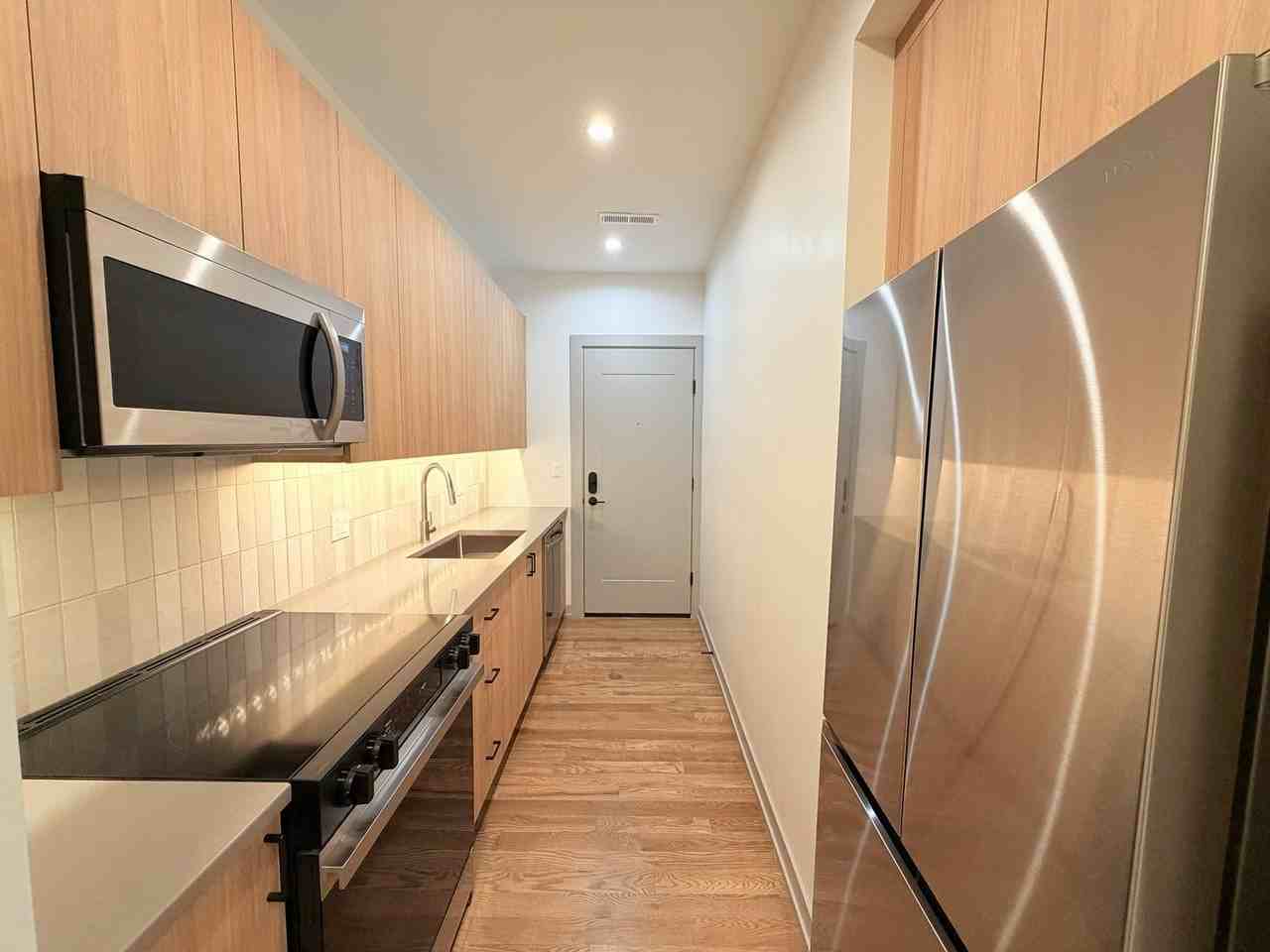 1339 West Estes Avenue #3D - Photo 7 of 19