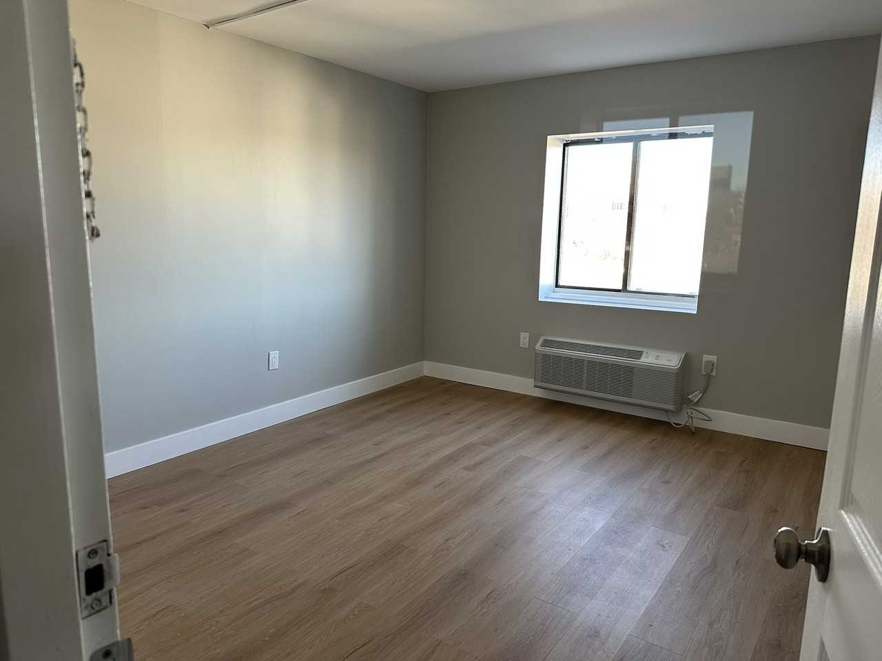 300 Park Street #5D - Photo 7 of 10