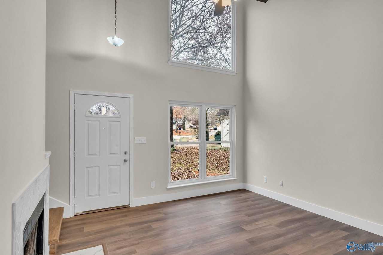 213 Rebecca Pines Drive - Photo 5 of 35