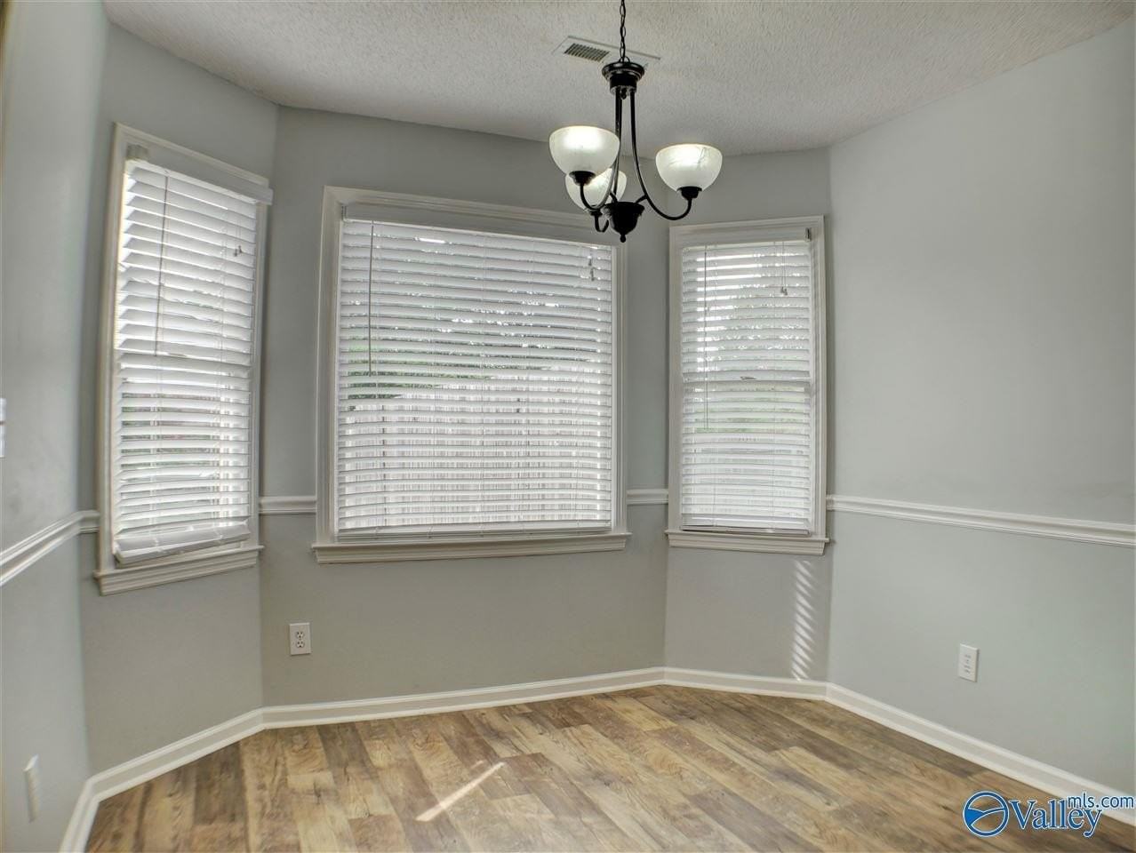 109 Marysa Drive - Photo 6 of 20