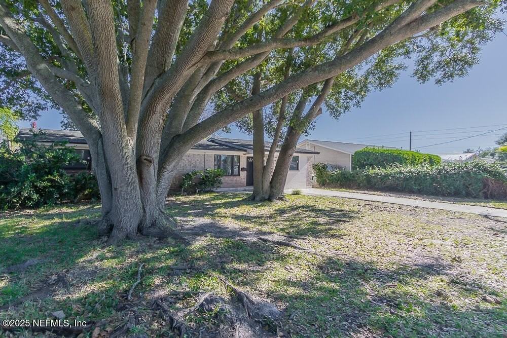 43 Millie Drive - Photo 2 of 27