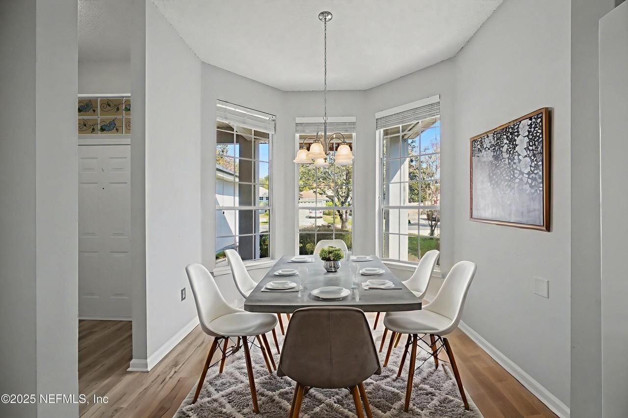 1290 Ardmore Street - Photo 5 of 50