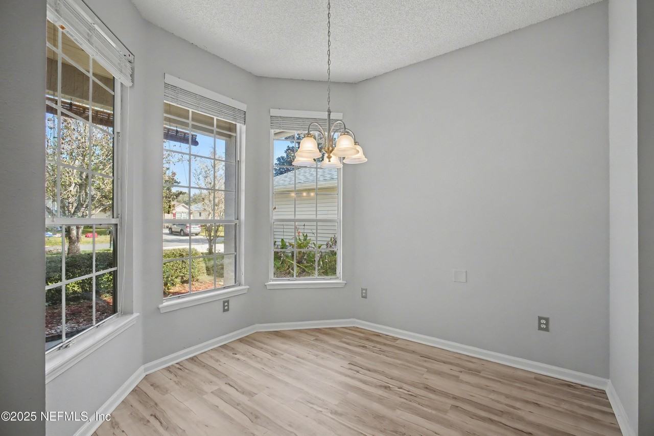 1290 Ardmore Street - Photo 6 of 50