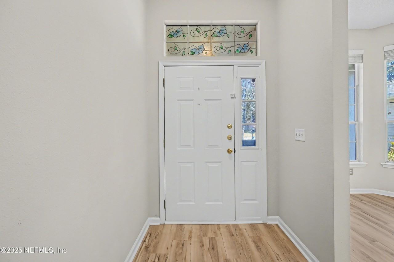 1290 Ardmore Street - Photo 7 of 50