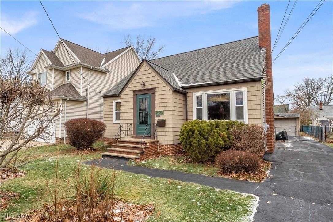 25731 Farringdon Avenue - Photo 2 of 29