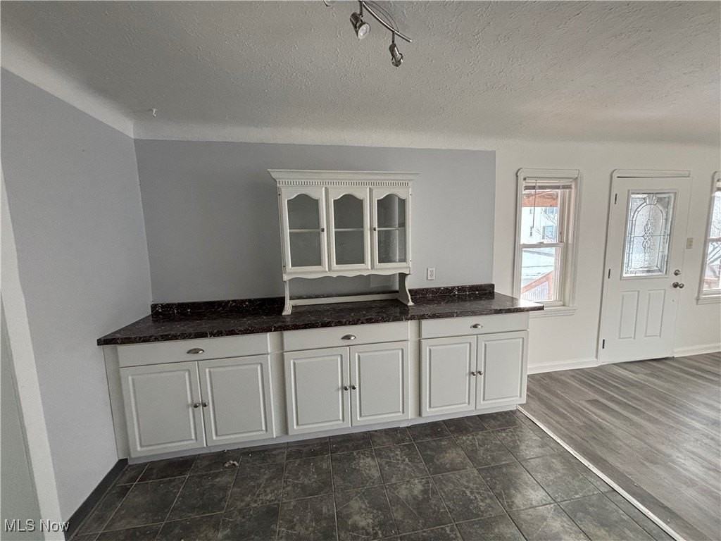 4739 W 125th St - Photo 2 of 18