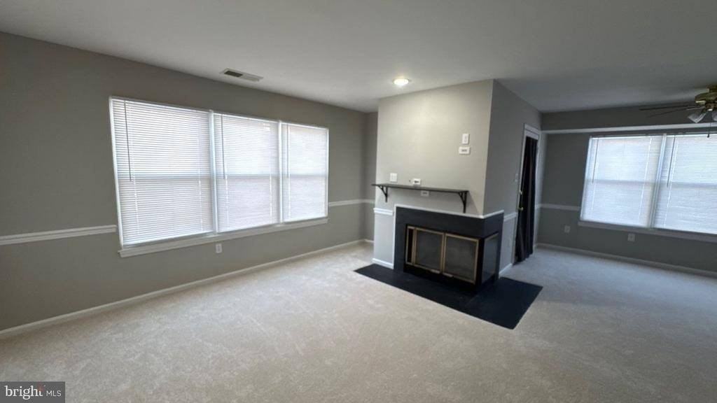 2 Fallen Tree Ct #C - Photo 3 of 19