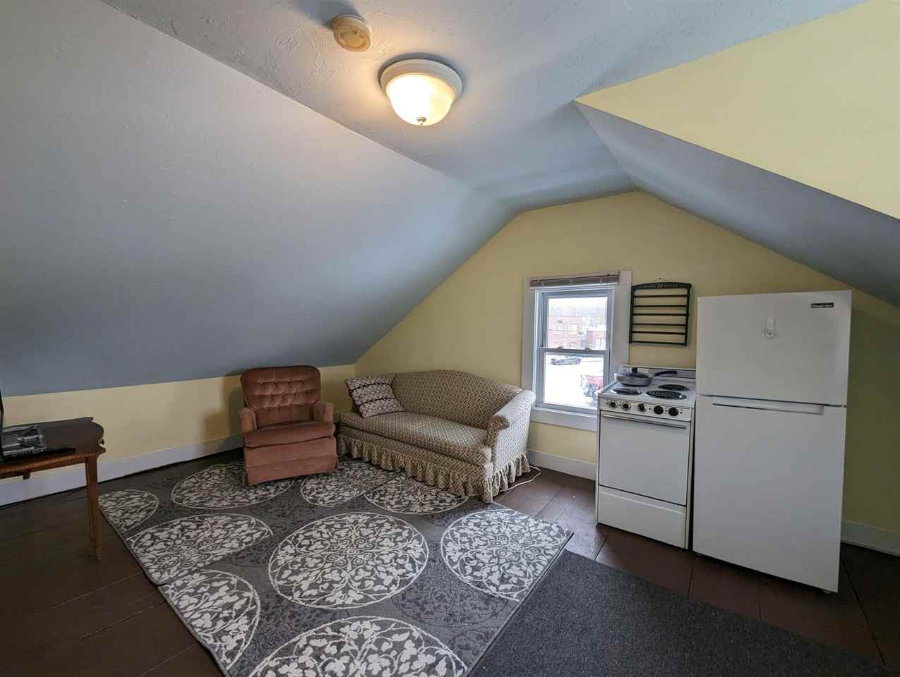 8 Sixth Street #C - Photo 6 of 8