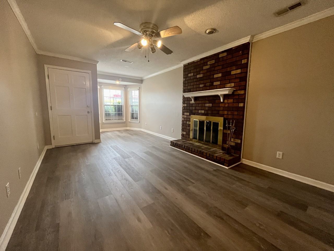 220 Austinville Road Southwest #1 - Photo 2 of 12